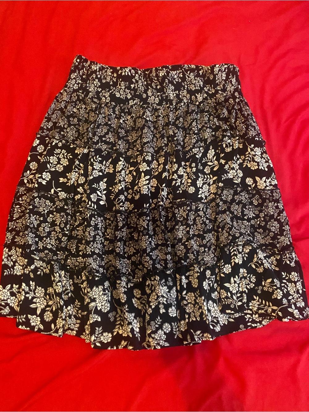 Woman’s knee high maxi skirt XL